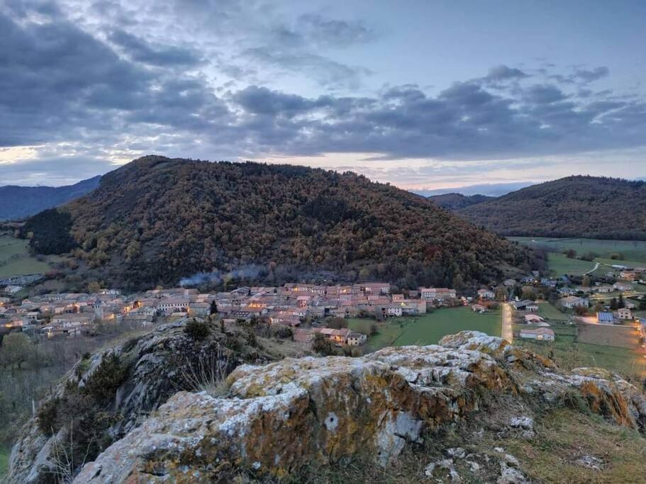 Gite L'Enclos O Rendez-Vous Roquefeuil-Pays De Sault- Avec Jardin Kültér fotó