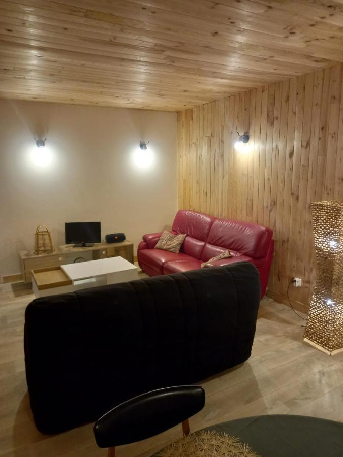 Gite L'Enclos O Rendez-Vous Roquefeuil-Pays De Sault- Avec Jardin Kültér fotó